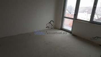 vand-apartament-3-camere-mansarda-150-mp-zona-str-dealului-2